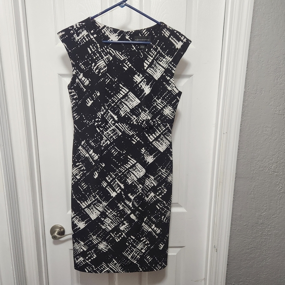 Connected Apparel Black and White Asymmetrical Midi Dress - Picture 1 of 5
